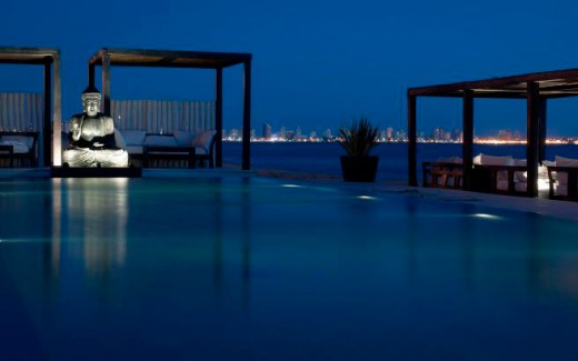 Serena-Punta-del-Este_ppow-piscina-noite